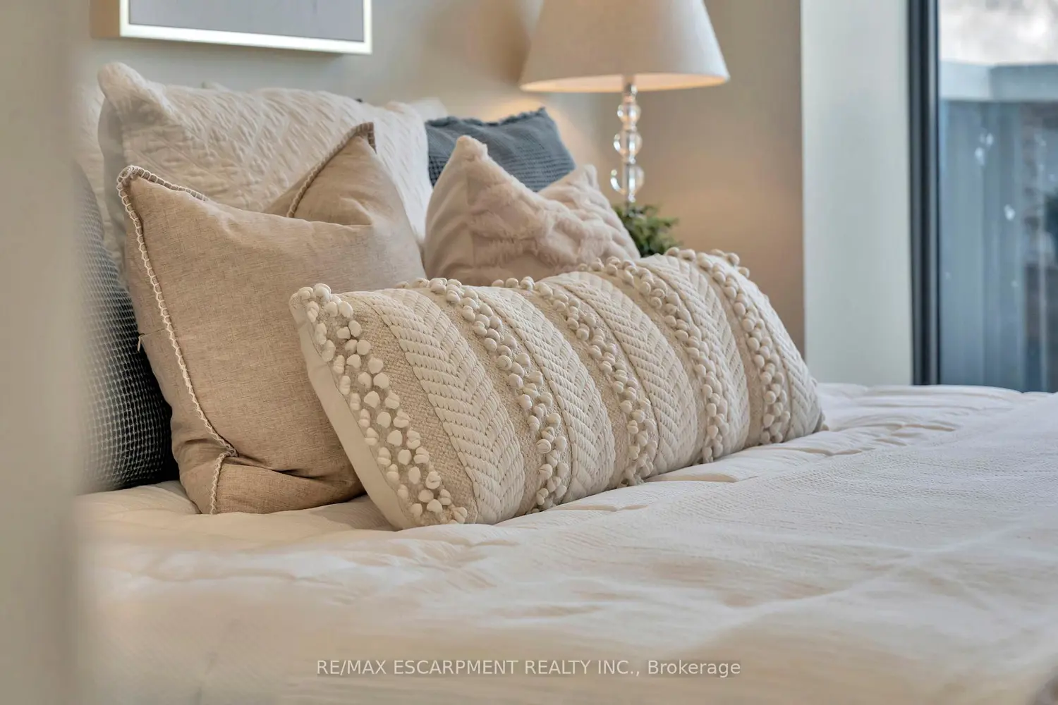 Additional image 11 of 7 Grand River Street 302