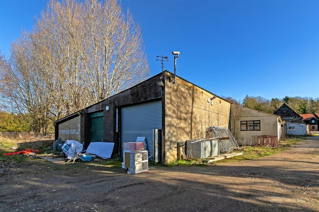 Land for saleSewell, Dunstable LU6 photo 2