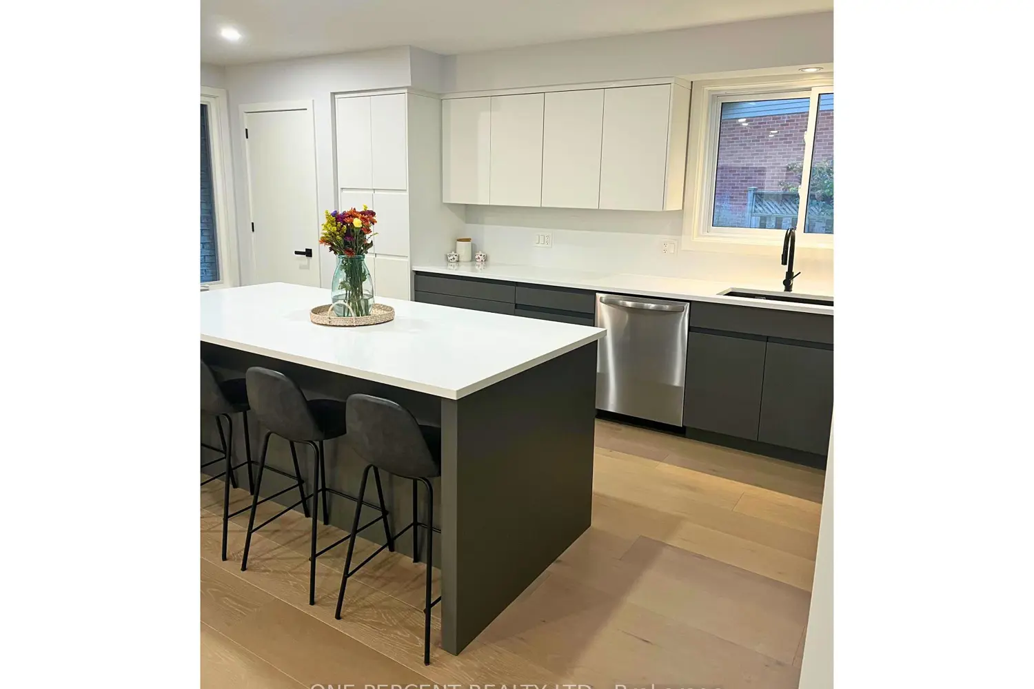 Additional image 6 of 49 Spruceside Crescent