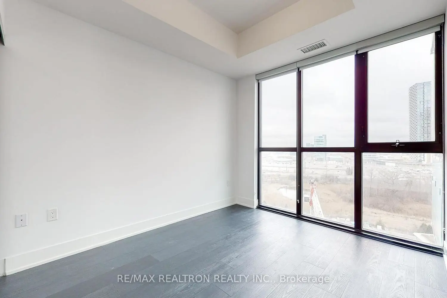 Additional image 9 of 2916 Highway 7 Road 904