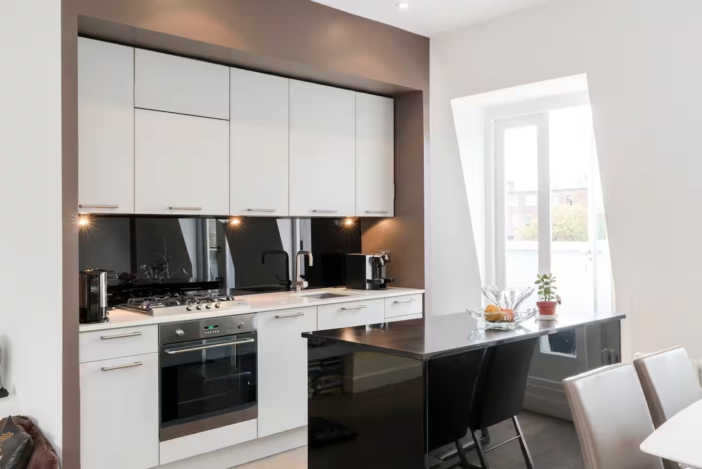 Additional image 2 of 2 Bed Flat, Shrewsbury Road, W2, N1 7GU