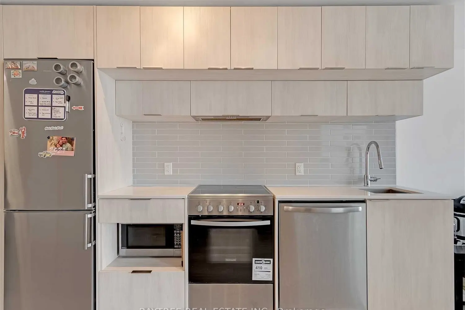 181 Dundas Street 4802 photo 4