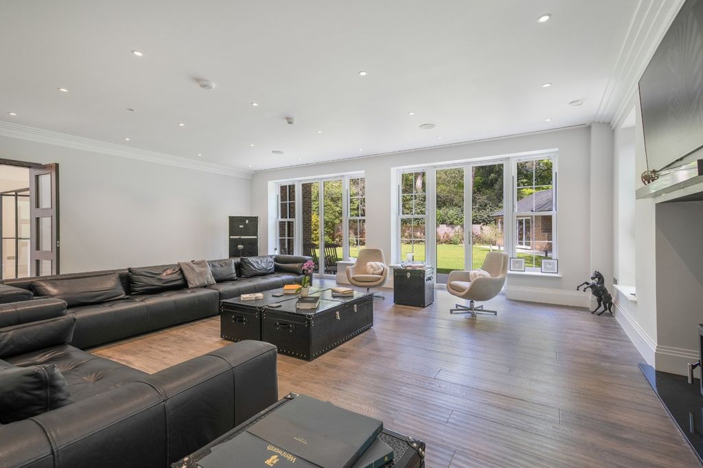 Additional image 8 of 6 bed detached house for saleHorsegate Ride, Ascot, Berkshire SL5