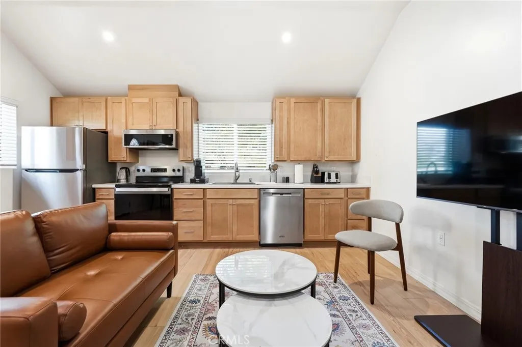 Additional image 12 of 7321 Kelvin Avenue, Winnetka, CA 91306