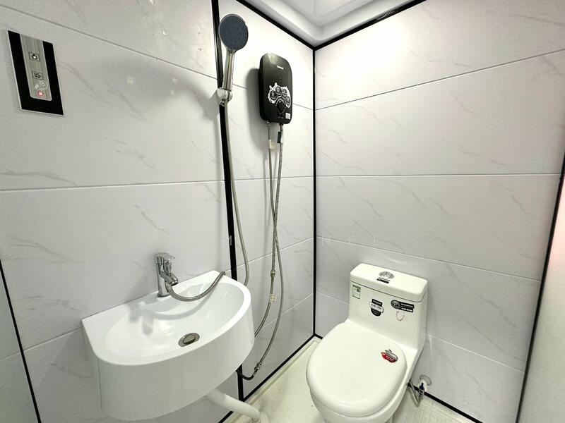777 Upper Serangoon Rd photo 5