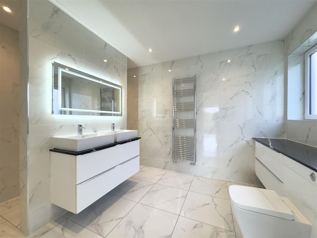 Additional image 27 of 4 bed detached house for saleClyde Grove, Crossford, Carluke ML8