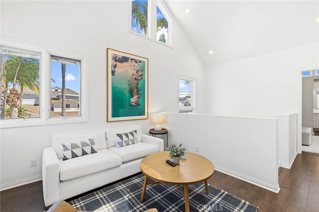 Additional image 20 of 124 Garnet Avenue, Newport Beach, CA 92662