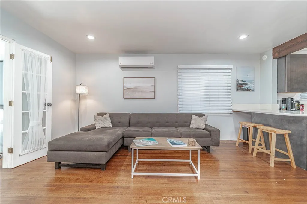 Additional image 48 of 325 Cedar Ave, Long Beach, CA 90802