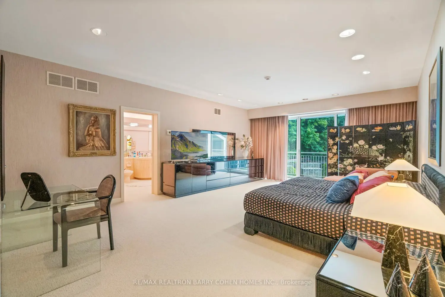 50 Park Lane Circle photo 4