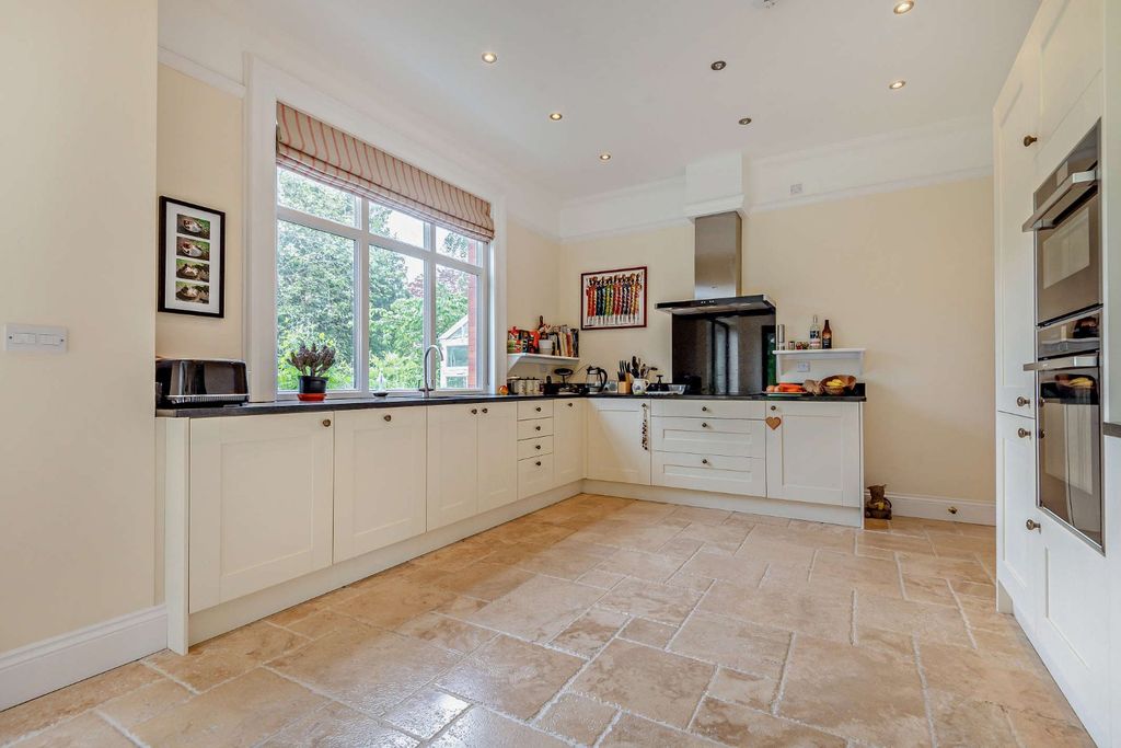 Additional image 5 of 7 bed detached house for saleKennedy Road, Shrewsbury, Shropshire SY3