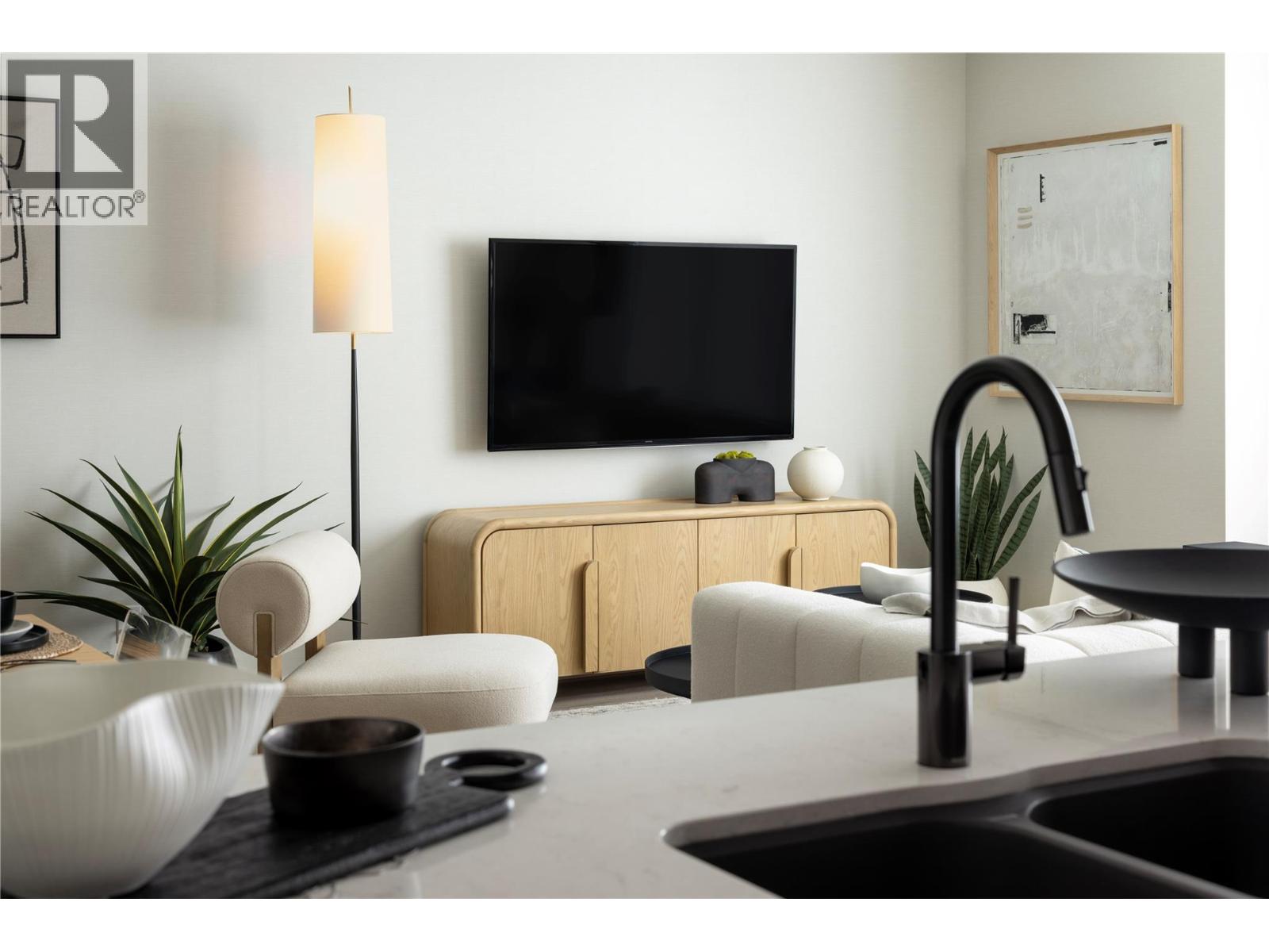 Additional image 2 of 3337 Watt Road, Kelowna, BC, V1W3S9