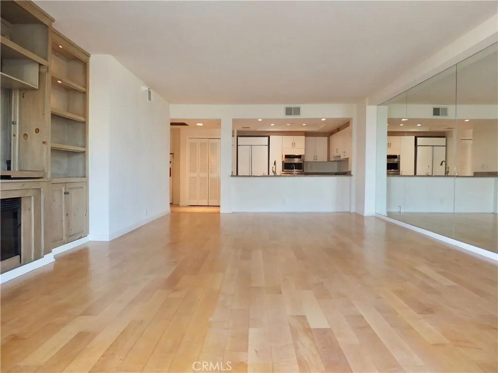 Additional image 14 of 850 E Ocean Boulevard Unit 203, Long Beach, CA 90802