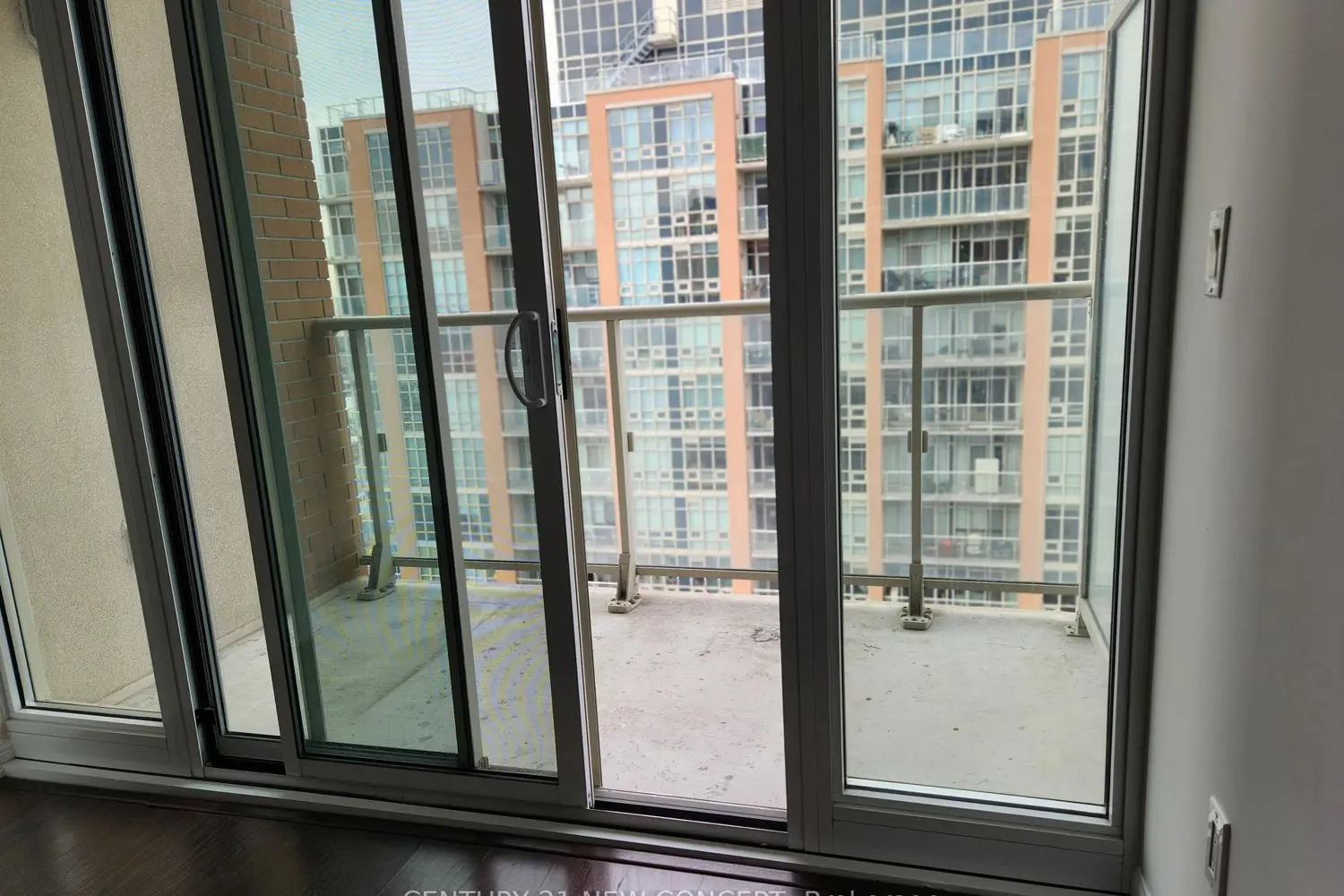 Additional image 14 of 65 East Liberty Street 2207