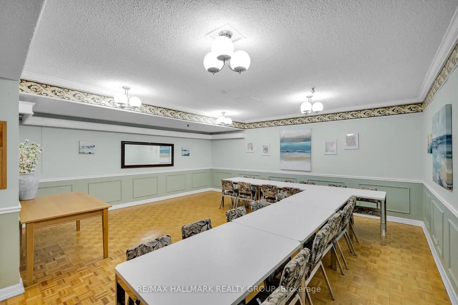 Additional image 18 of 1285 Cahill Drive 2005