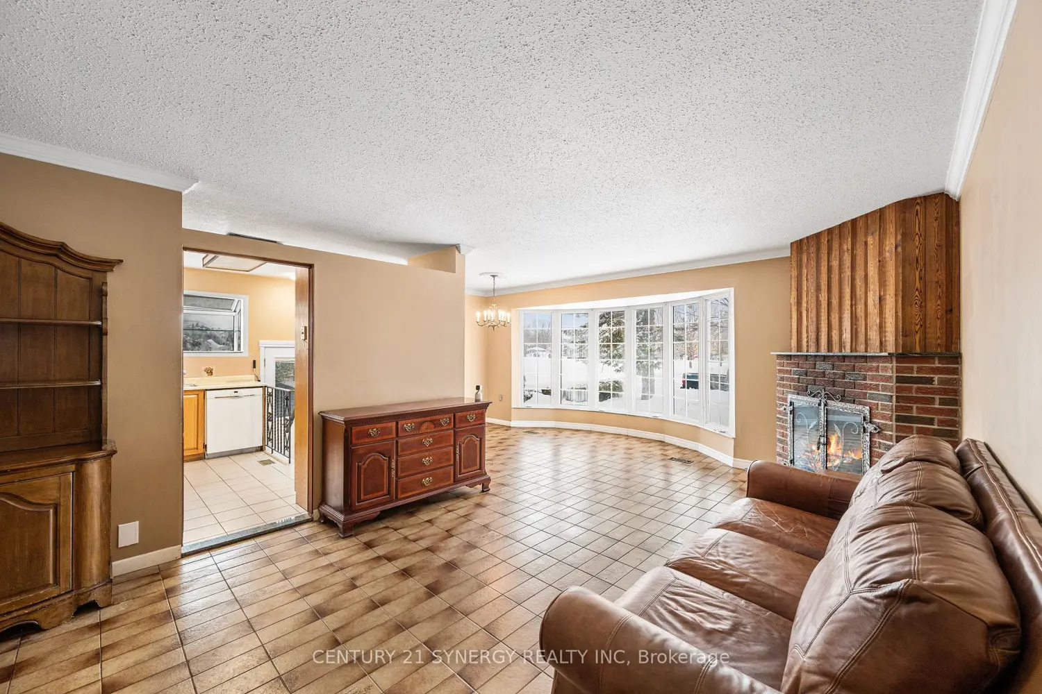 Additional image 3 of 2414 Joliffe Street