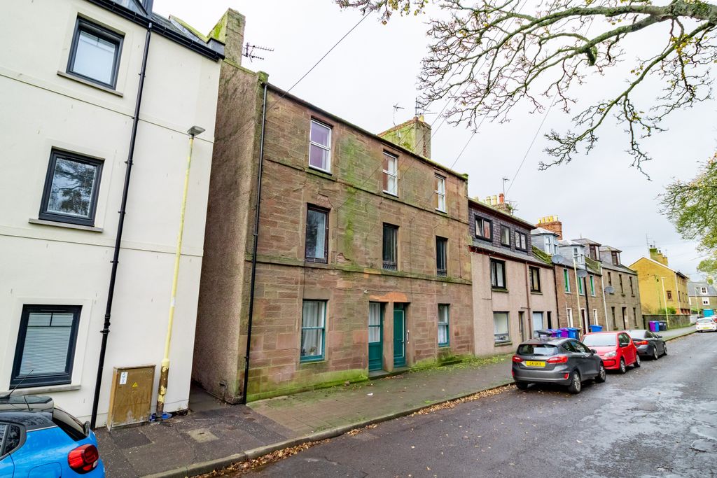 Additional image 4 of 2 bed flat for saleGibson Place, Montrose DD10