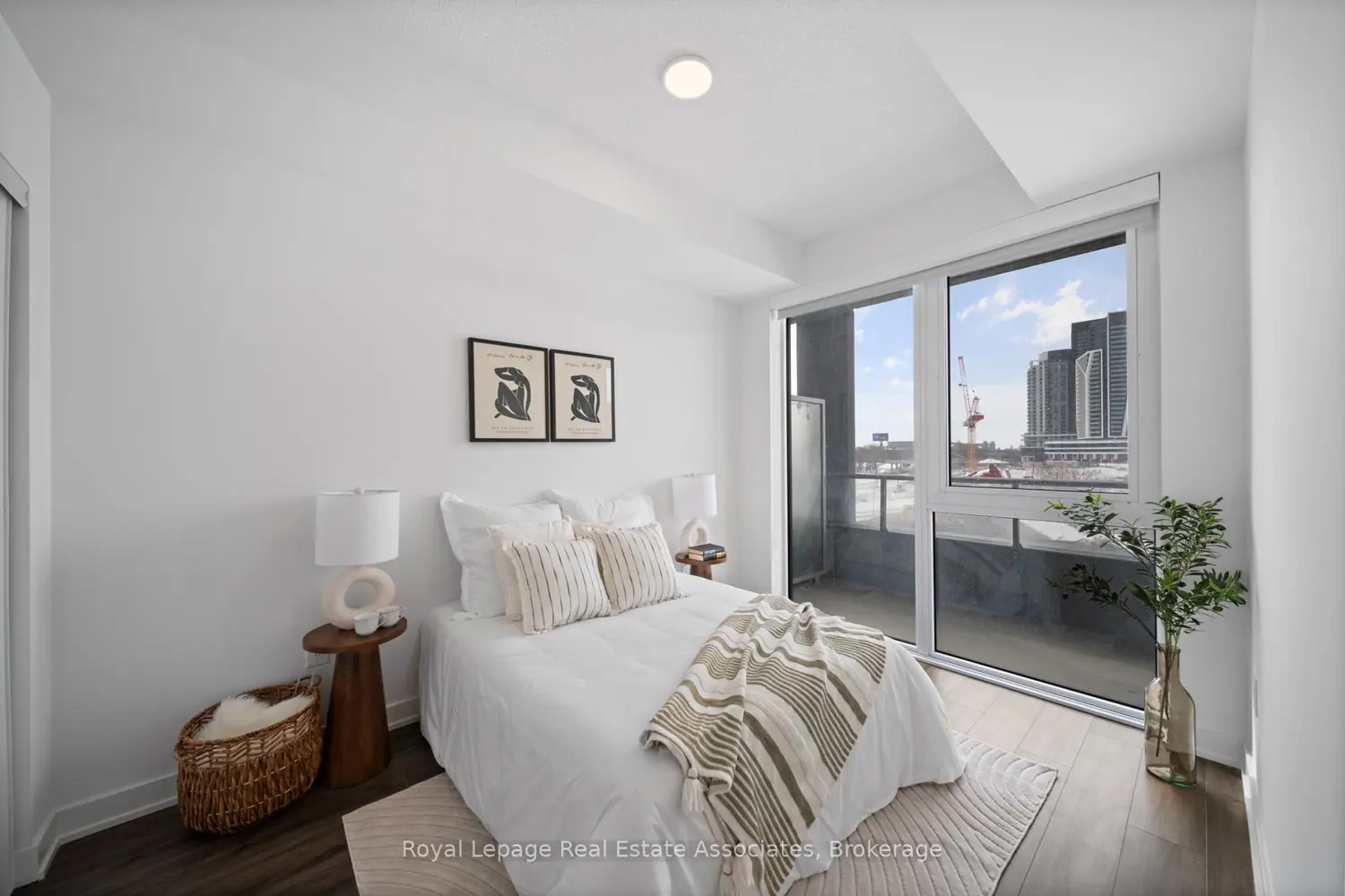 Additional image 6 of 9 Tecumseth Street 422