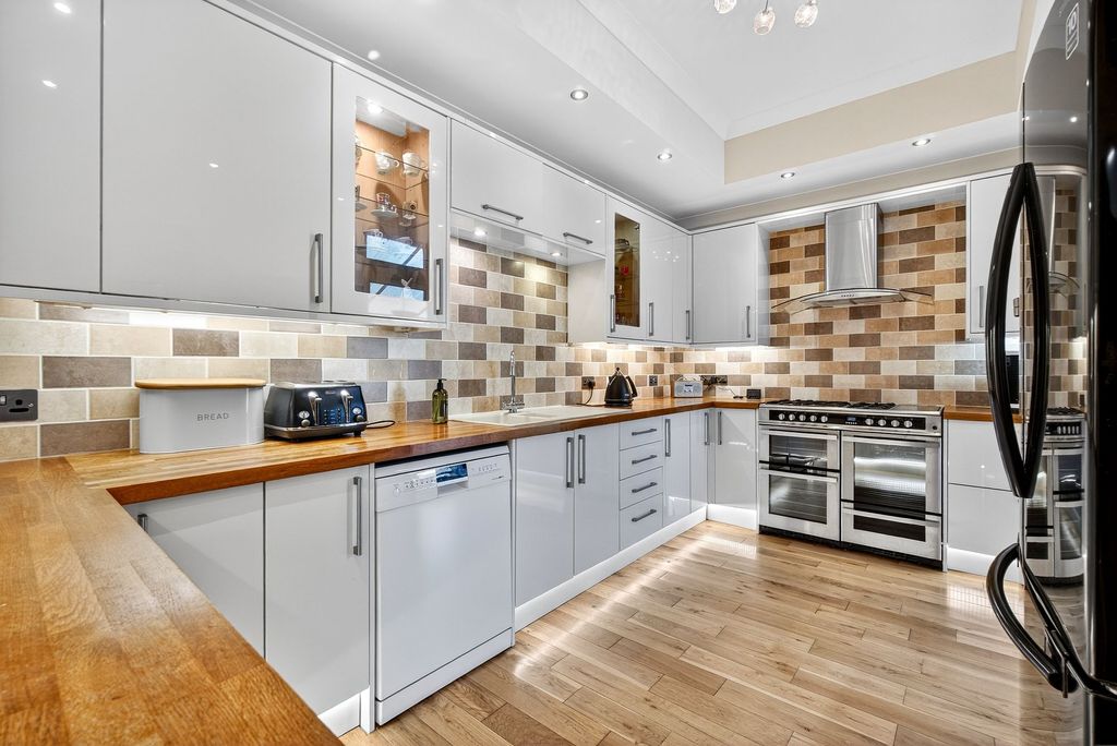 Additional image 3 of 11 bed detached house for sale18 London Road, Kilmarnock KA3