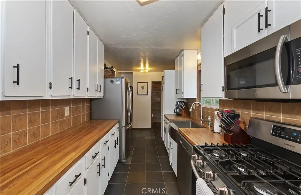 Additional image 41 of 220 E Angeles Blvd, Big Bear City, CA 92314