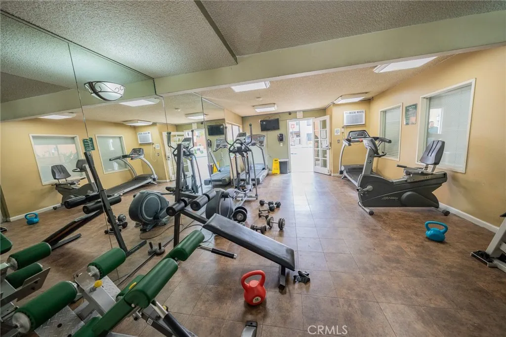 Additional image 24 of 15425 Sherman Way Unit 241, Van Nuys, CA 91406