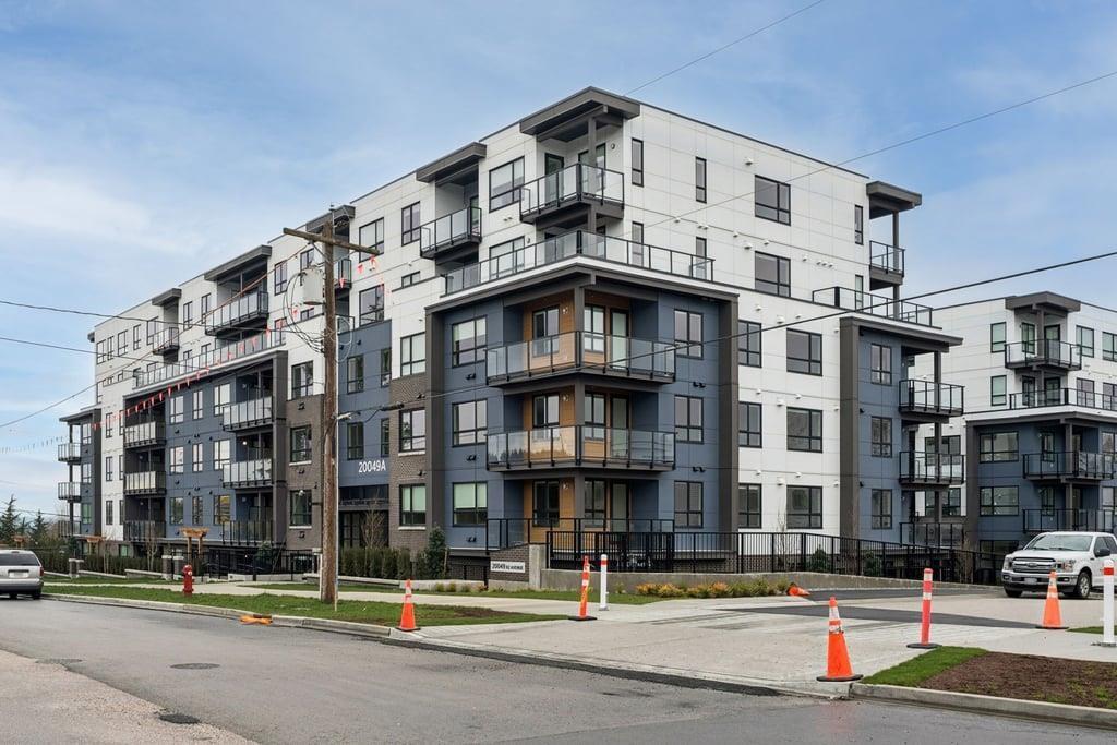A302 20049 82 AVENUE