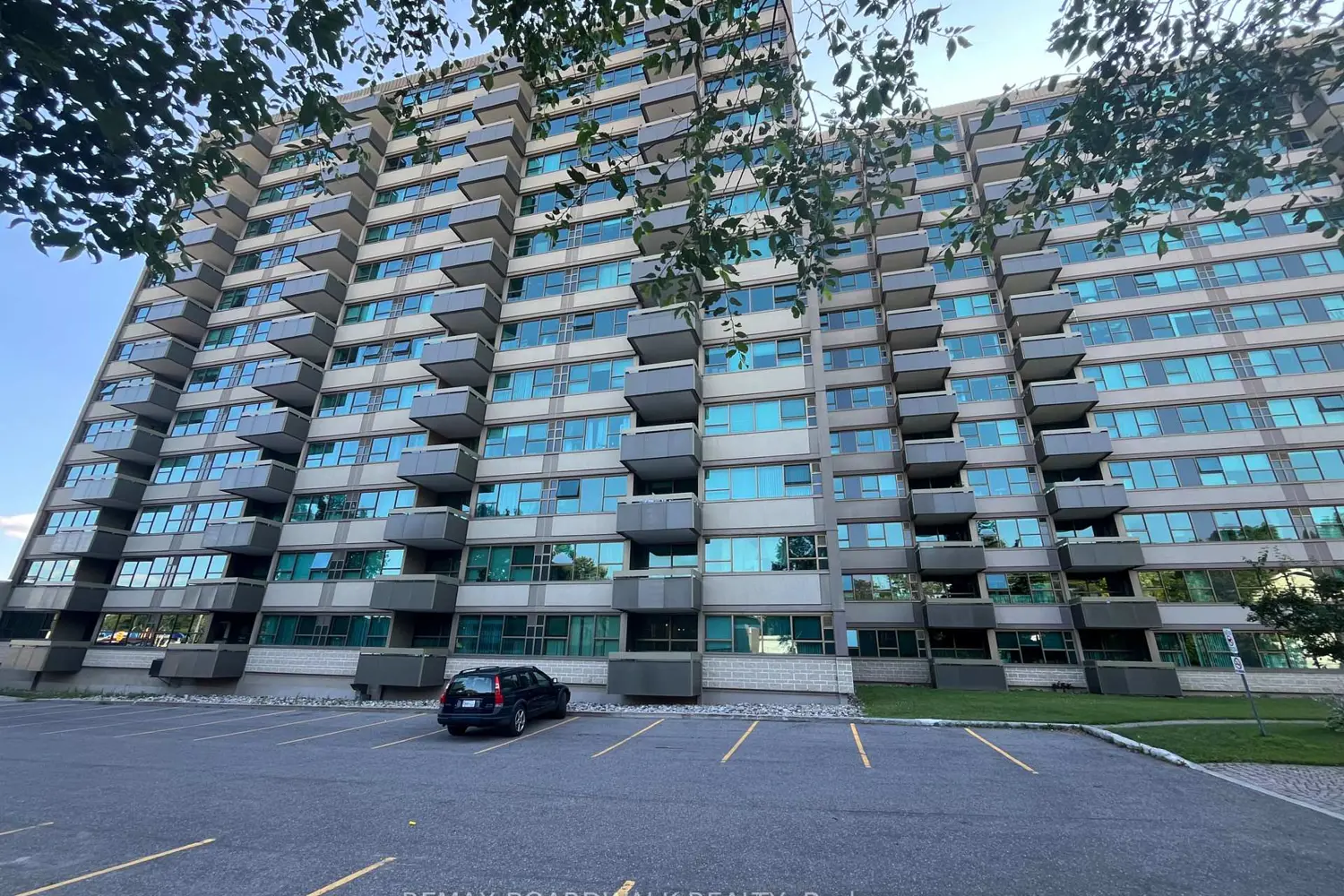 555 Brittany Drive 407