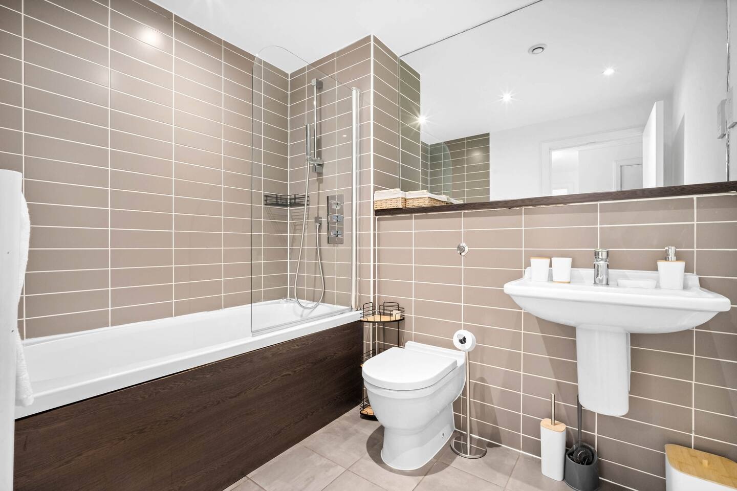 Additional image 7 of 2 Bed Flat, Southside, B5, N1 7GU