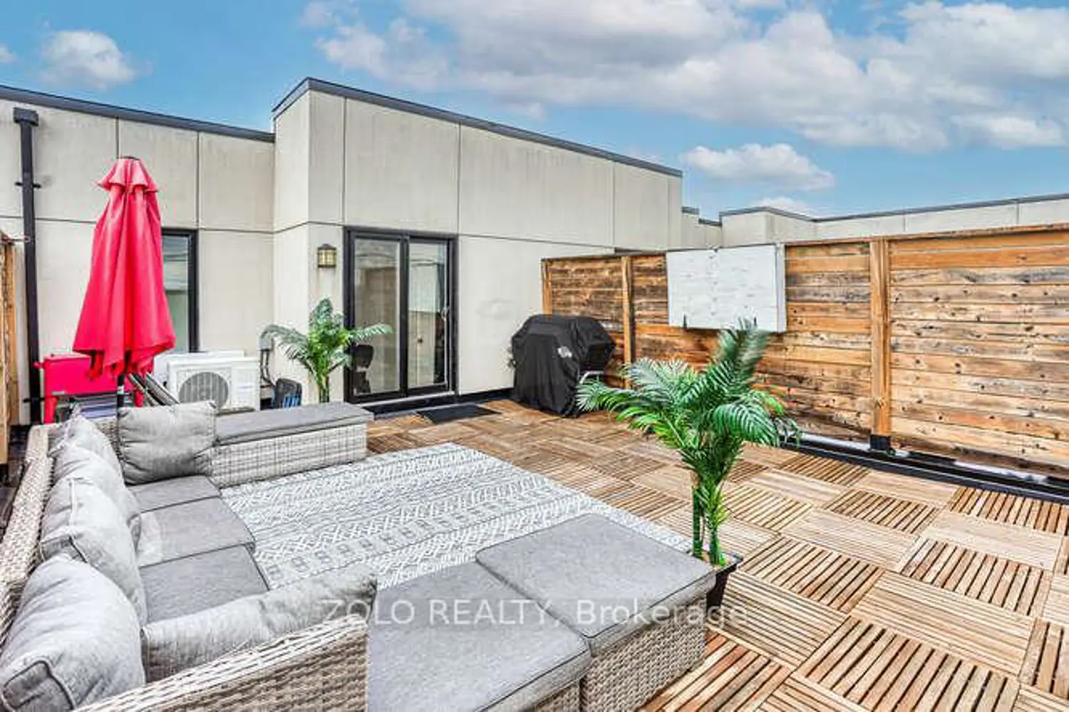 Additional image 19 of 1555 Kingston Road 218