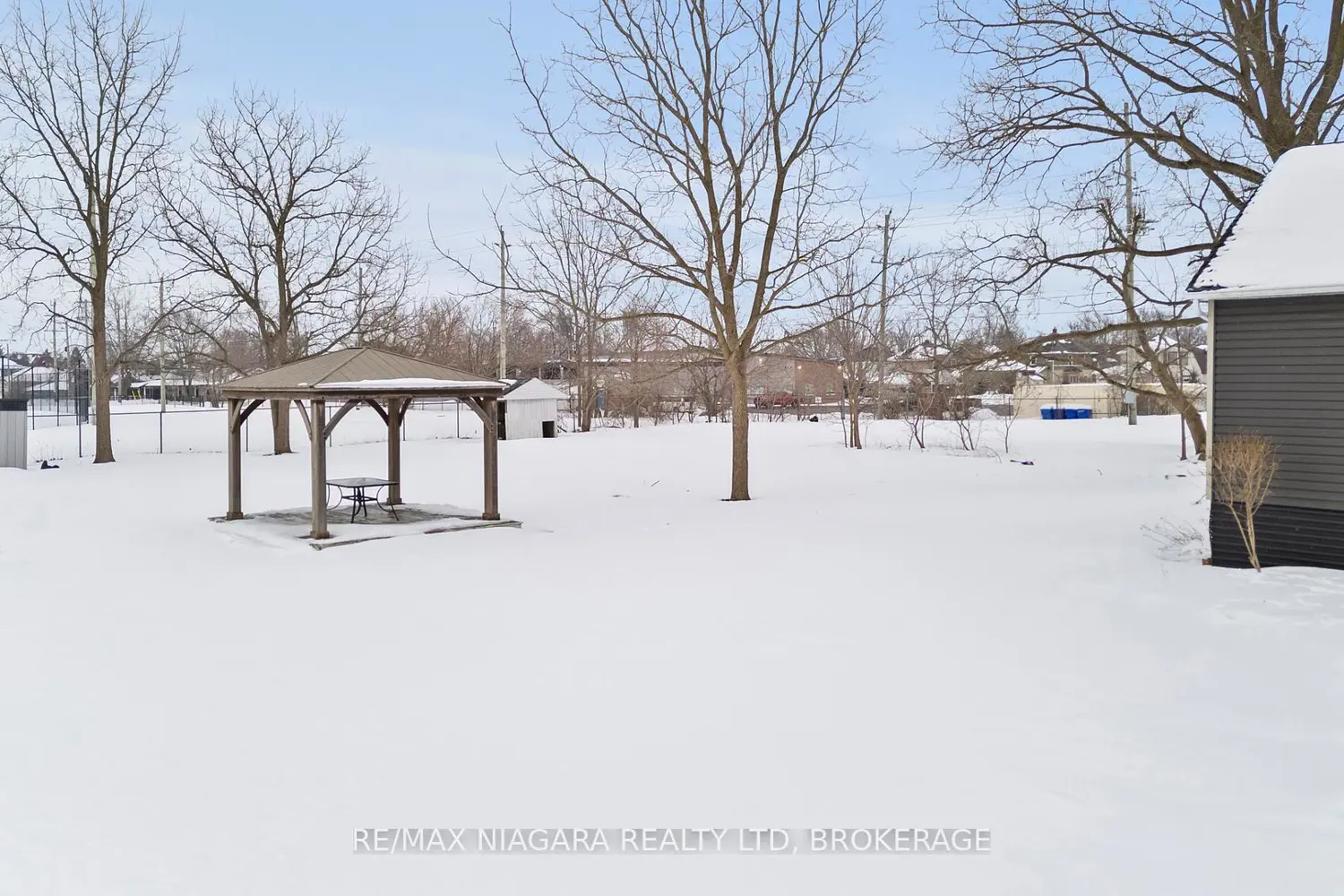Additional image 14 of 401 Fielden Avenue