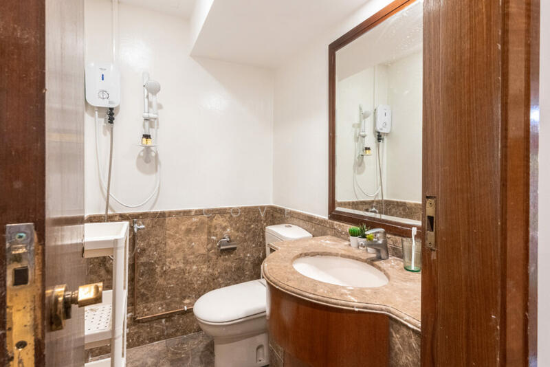 Additional image 10 of Cashew Crescent