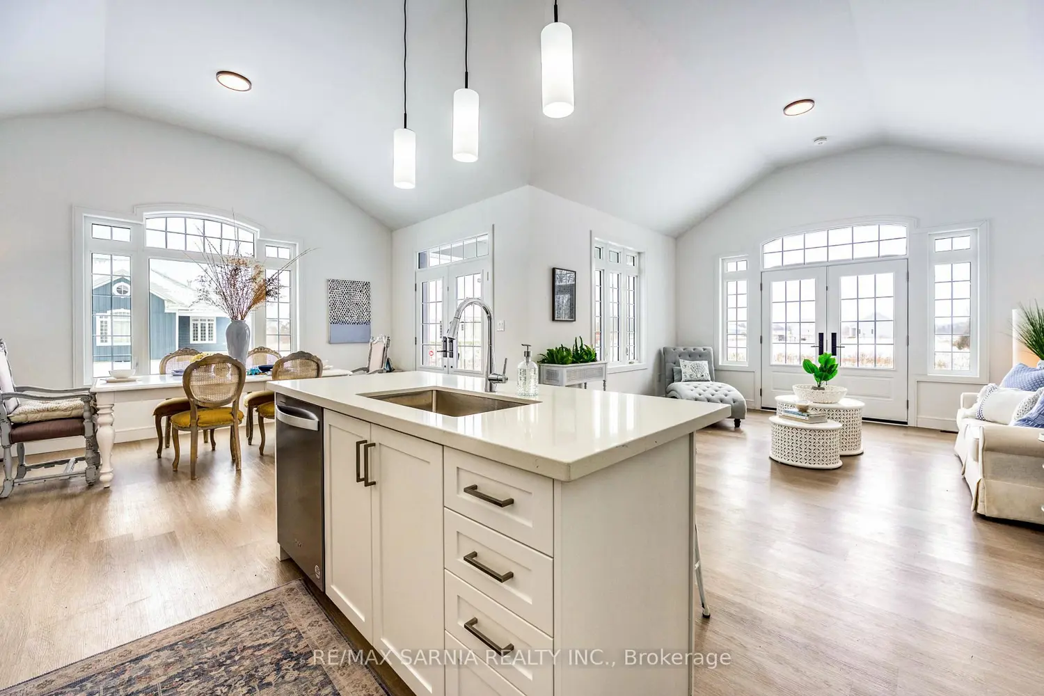 Additional image 7 of 7596 Thomas Street