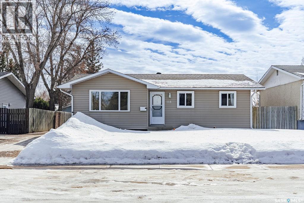 118 Shea Crescent, Saskatoon, SK, S7L5M1