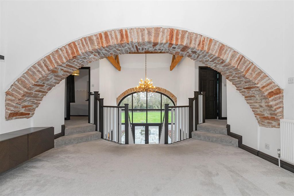 Additional image 15 of 4 bed barn conversion for saleThe Barn, Old Gloucester Road, Winterbourne, Bristol, Gloucestershire BS36