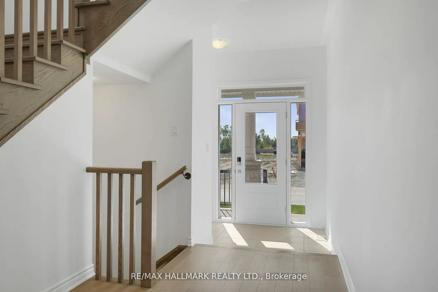 Additional image 4 of 626 Newlove Street