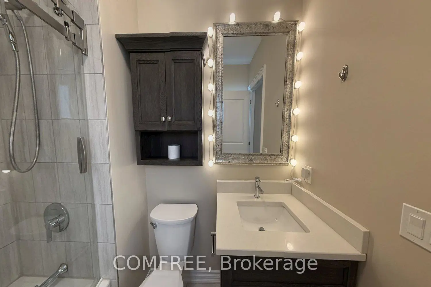 Additional image 20 of 25 King Street 204