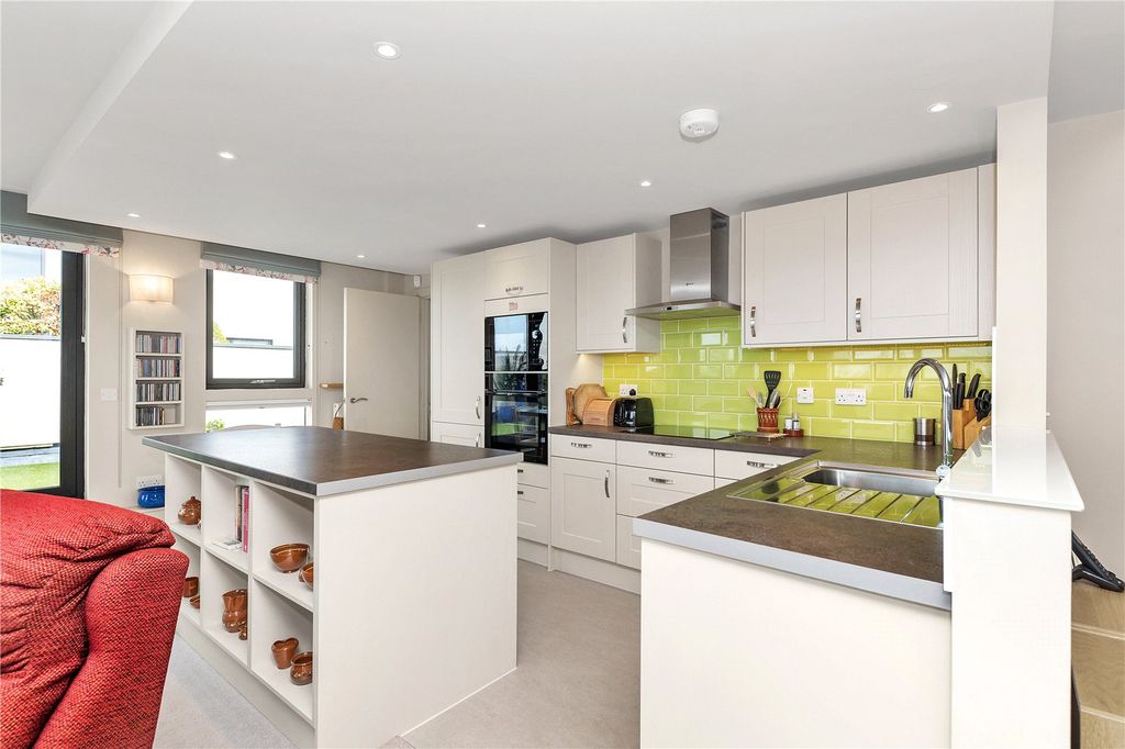 3 bed flat for saleRiverside Place, Cambridge, Cambridgeshire CB5 photo 4