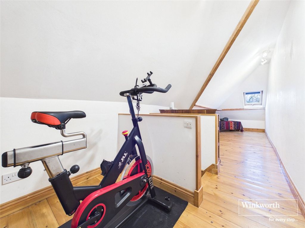 Additional image 12 of 3 bed terraced house for saleKing Street, Mortimer Common, Reading, Berkshire RG7