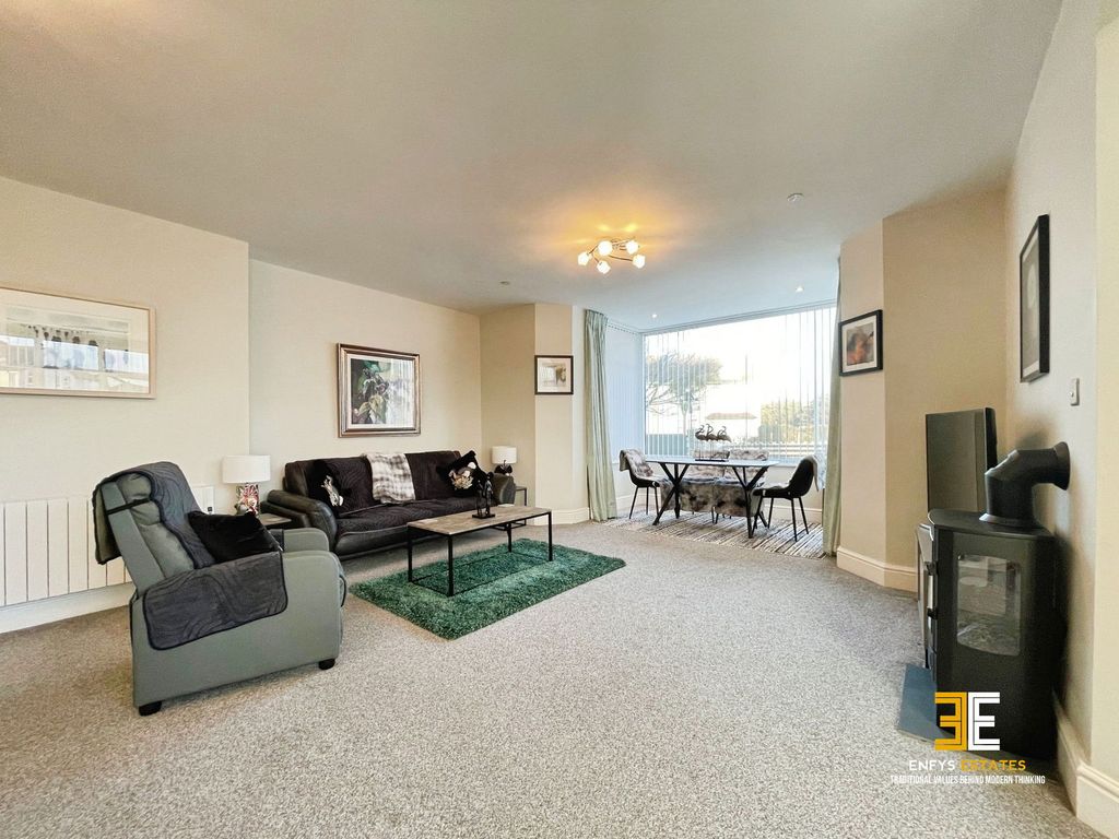 Additional image 5 of 2 bed flat for saleAdmiral House, West Parade, Llandudno LL30
