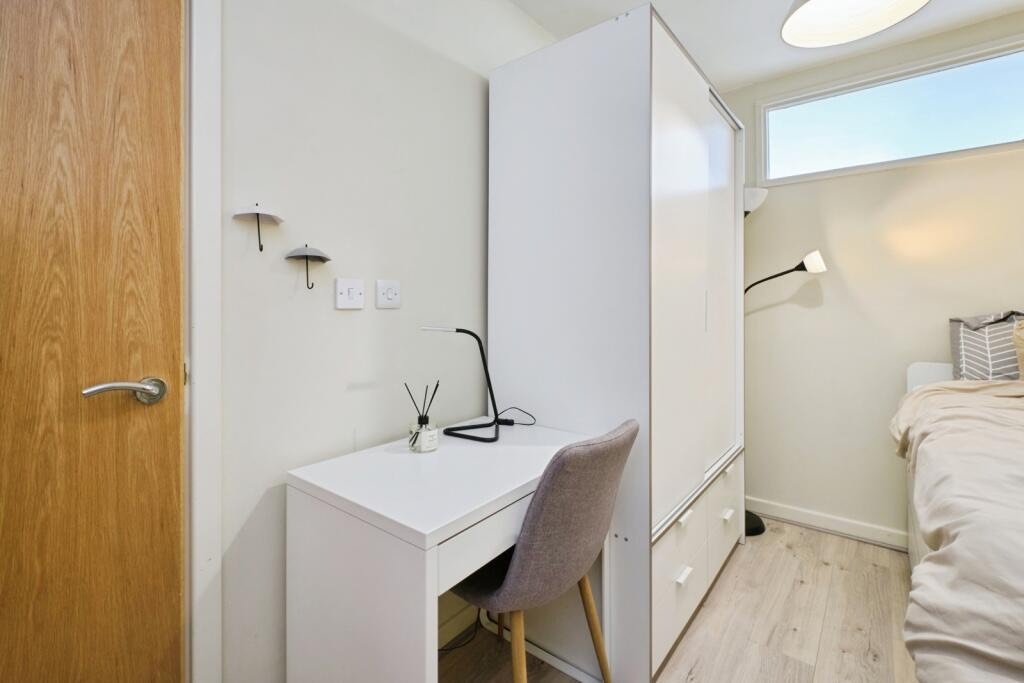 Additional image 7 of 2 Bed Flat, Suffolk Street Queensway, B1, N1 7GU