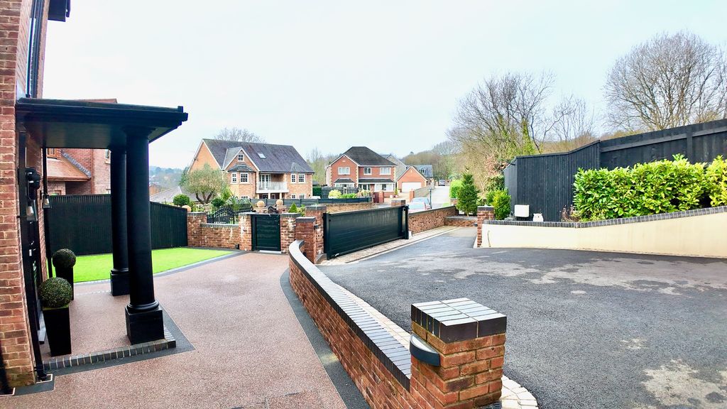 Additional image 62 of 5 bed detached house for saleOak Tree Rise, Newbridge NP11