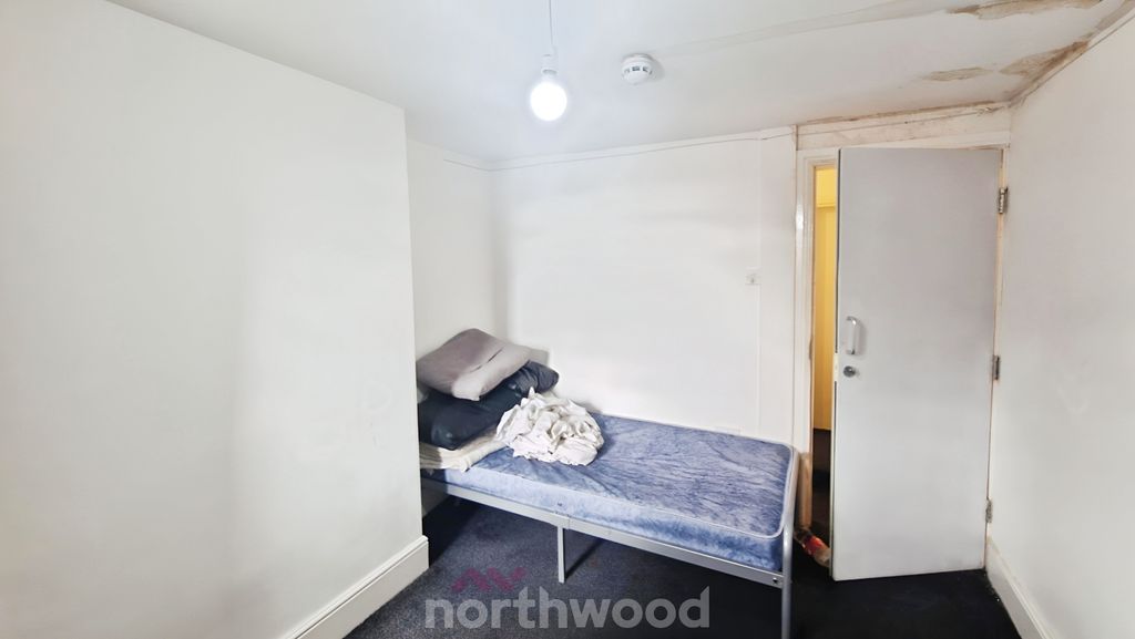 Additional image 5 of 11 bed flat for saleSomerset Road, Hyde Park, Doncaster DN1