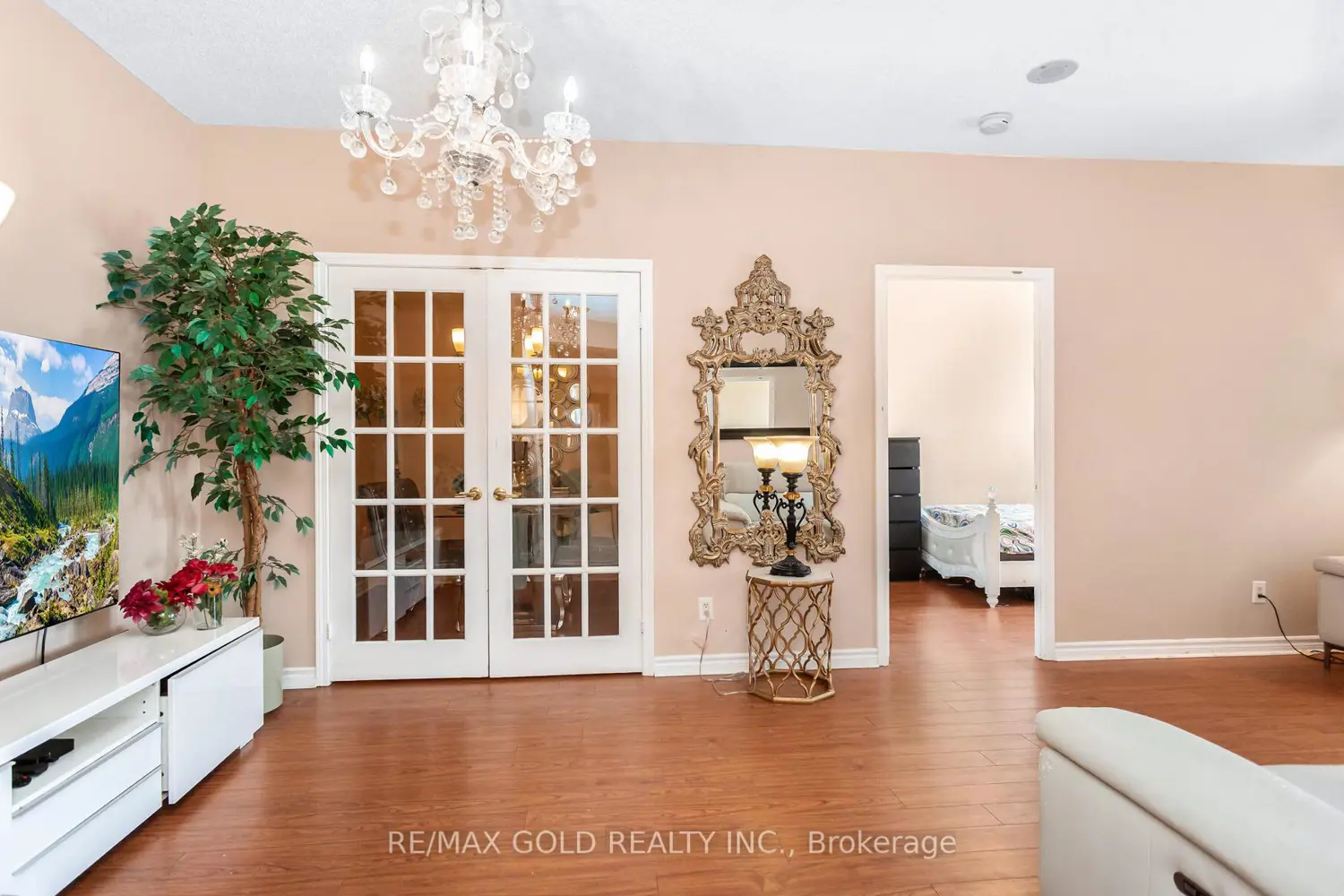 Additional image 10 of 25 Kingsbridge Grdn Circle 224