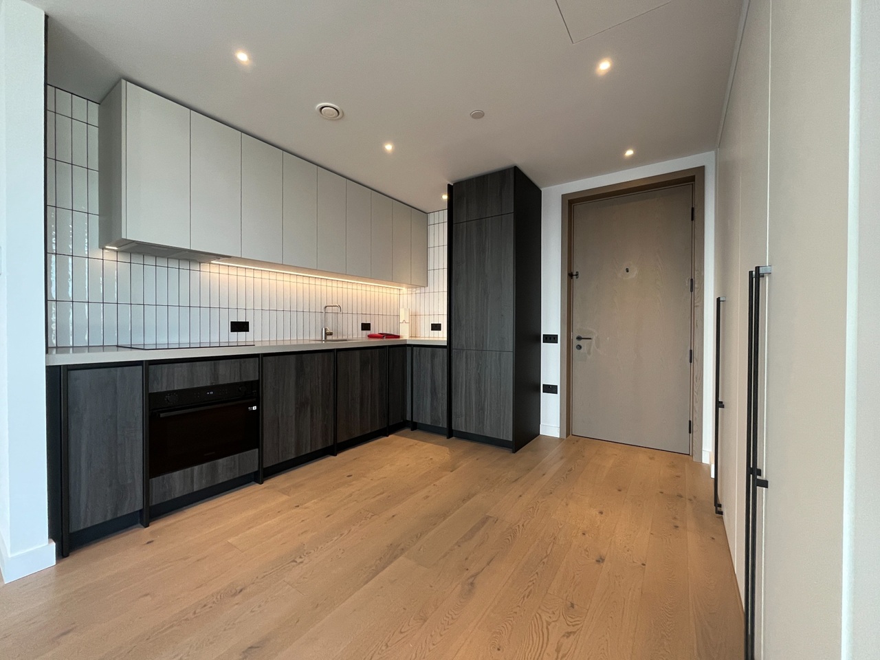 1 Bed Flat, Deal Porters Way, SE16, N1 7GU