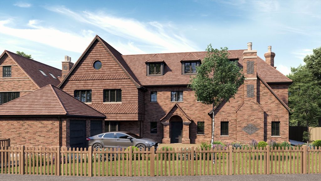 7 bed detached house for saleGrove Road, Beaconsfield HP9