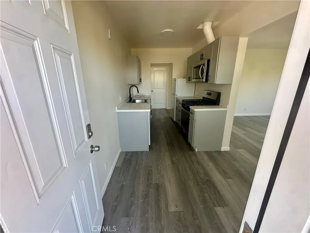 6324 Franklin Avenue, Los Angeles, CA 90028