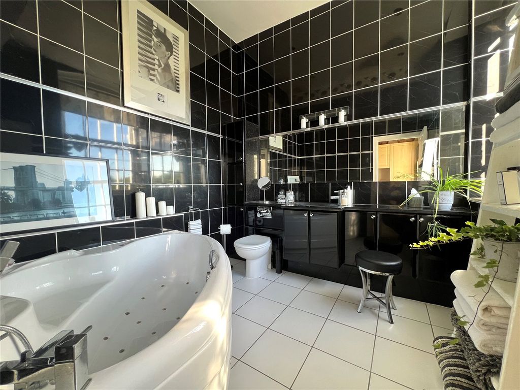 Additional image 13 of 3 bed flat for saleSlack Lane, Little Hayfield, High Peak, Derbyshire SK22