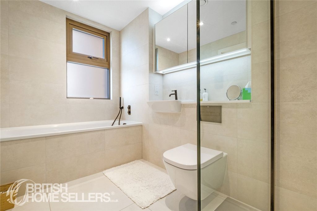Additional image 8 of 3 bed flat for saleWest Parade, Worthing, West Sussex BN11