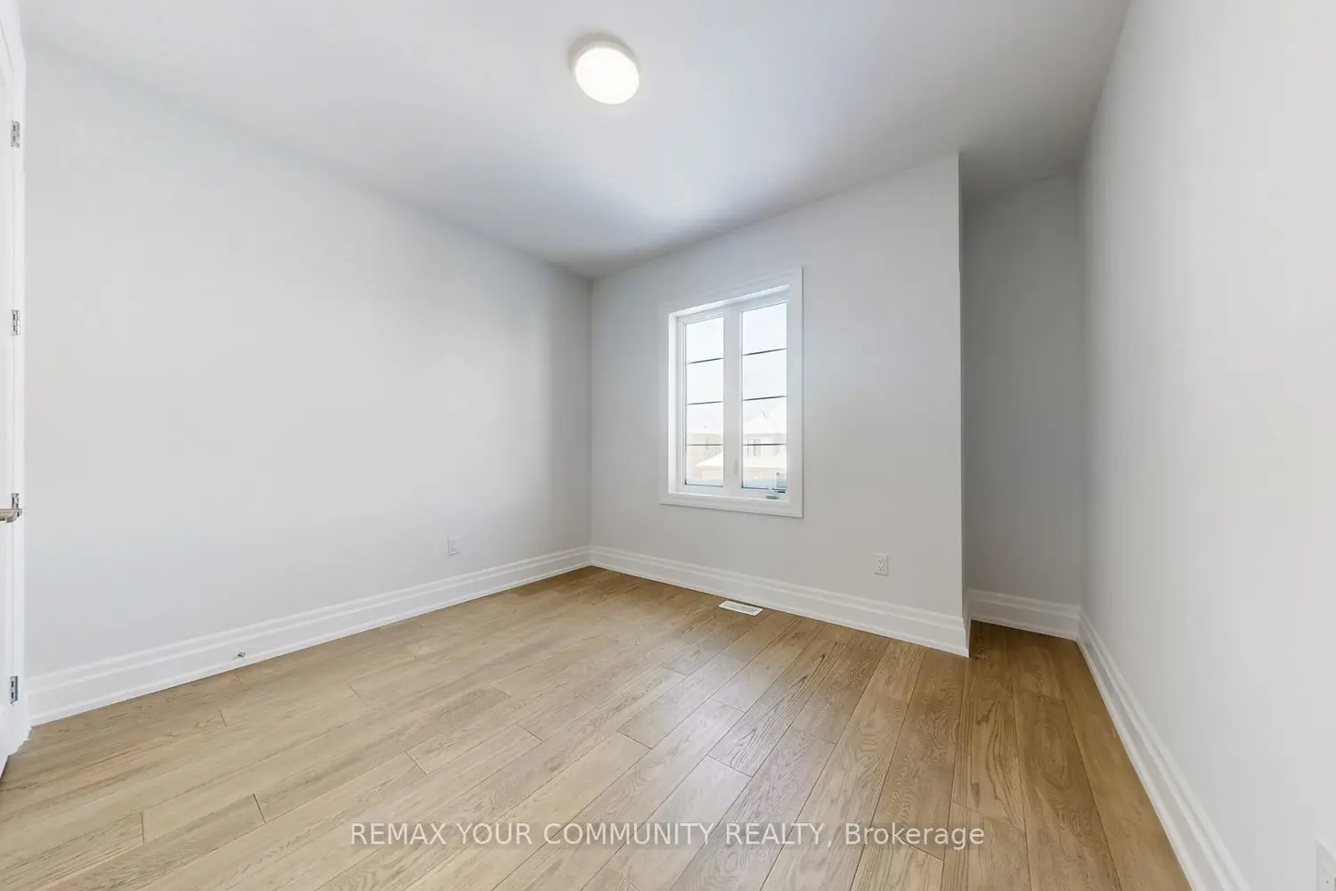 Additional image 12 of 353 Somme Street