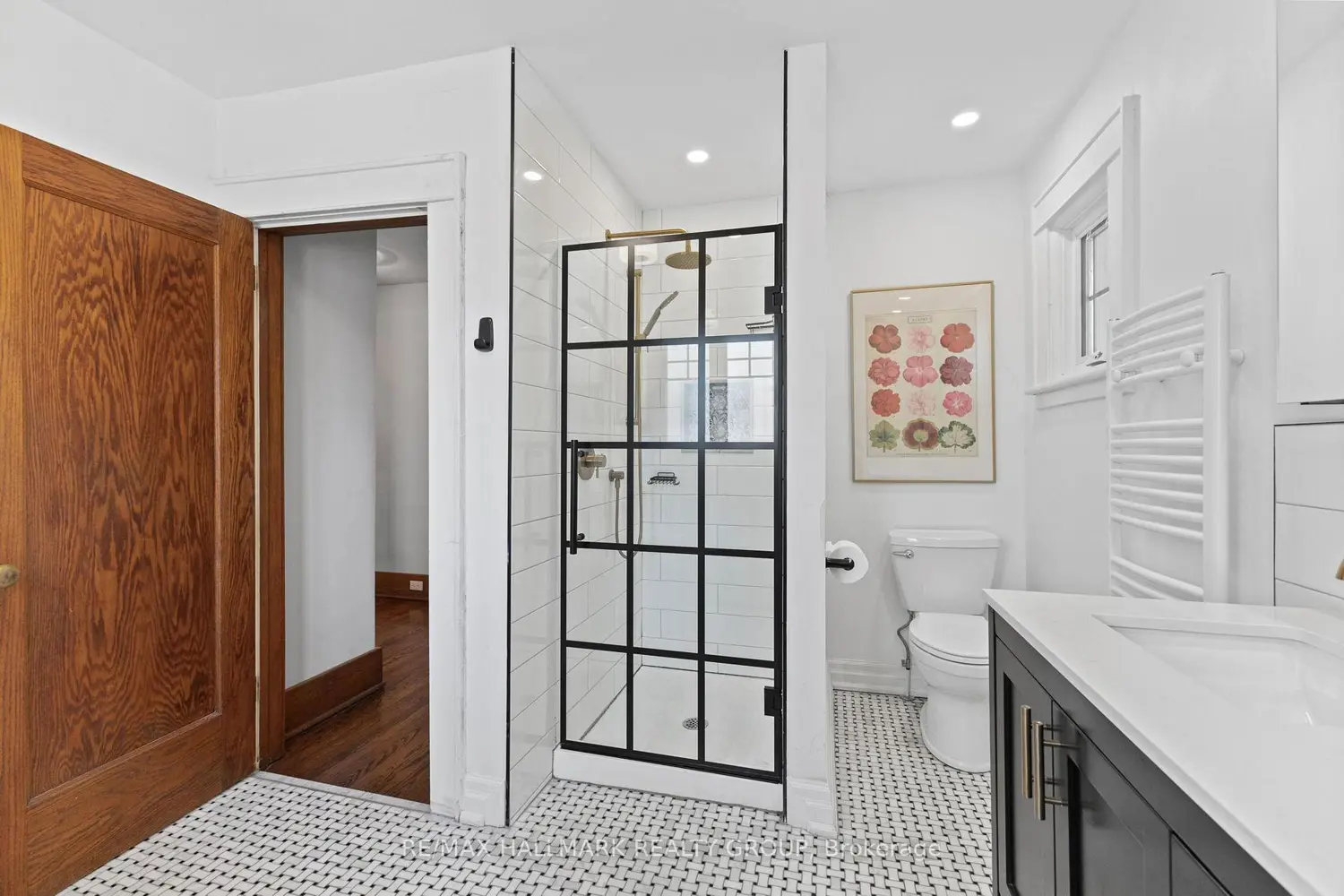 Additional image 8 of 321 Clemow Avenue