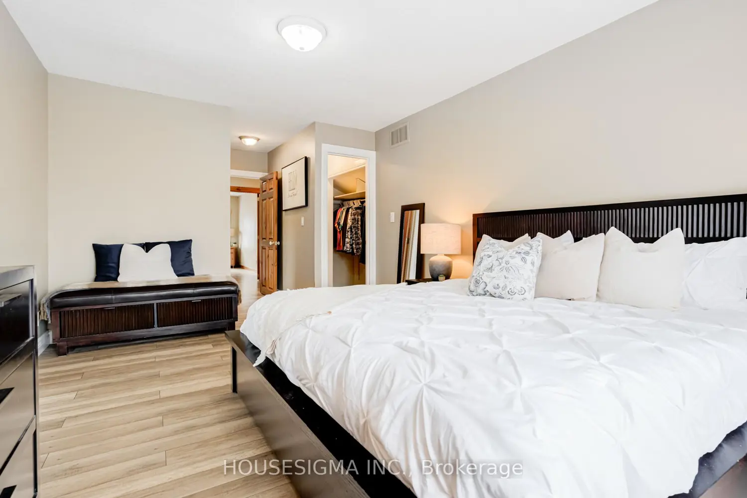 Additional image 7 of 14 East Church Street